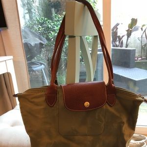 Longchamp purse